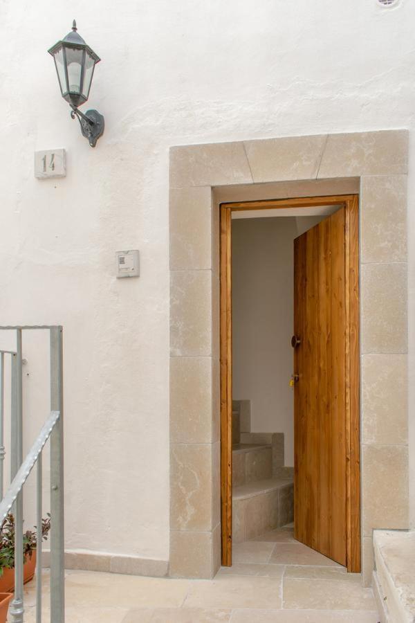 Amari'S Home Ostuni Exteriör bild