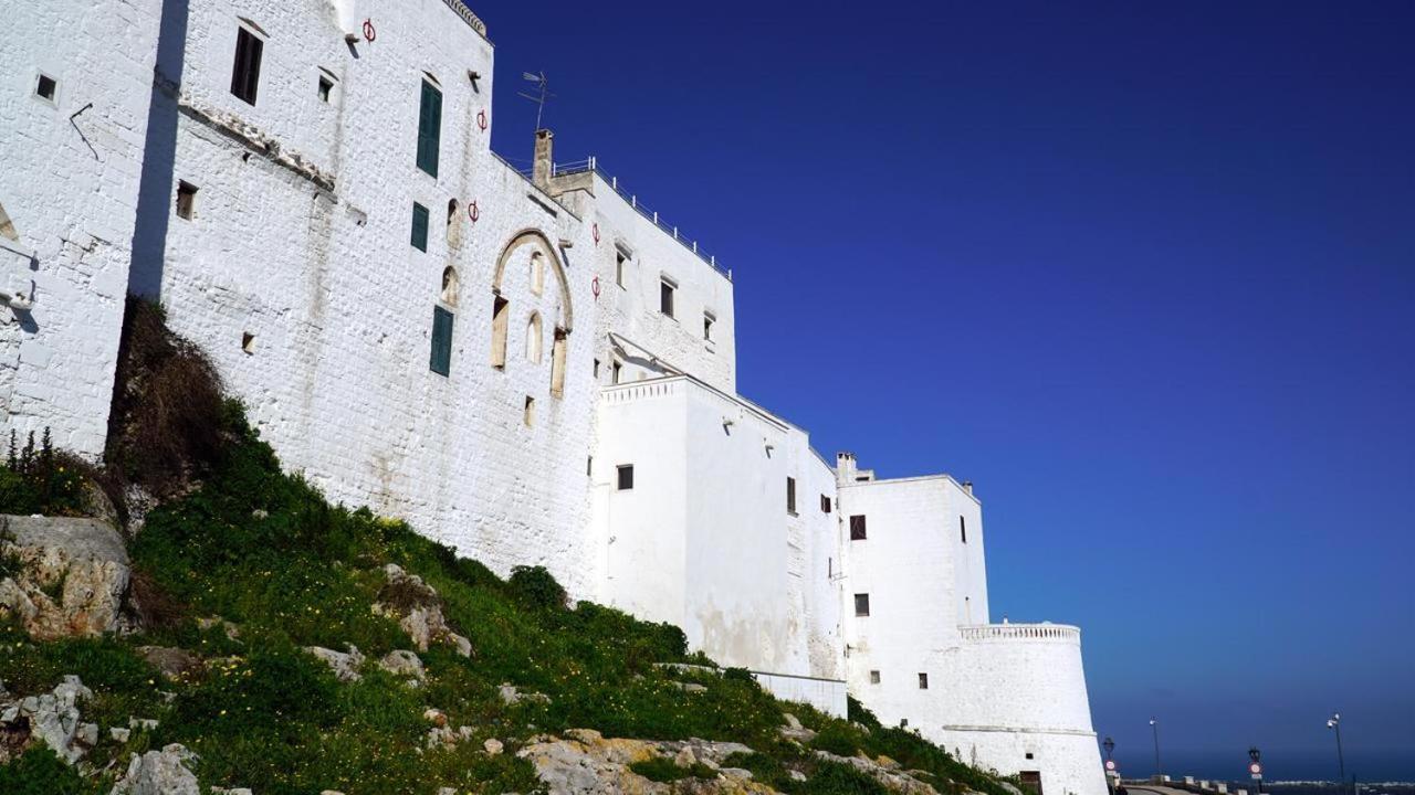 Amari'S Home Ostuni Exteriör bild